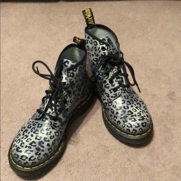 Dr. Martens Shoes - Dr Martens women’s boots